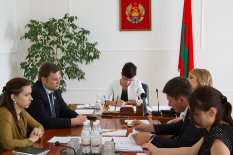 В Правительстве подвели итоги работы приднестровских предприятий за первое полугодие 2014 года